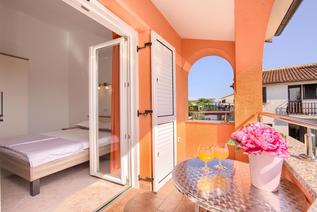 Apartments Orange Медулин Экстерьер фото