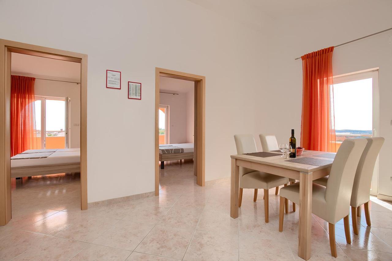 Apartments Orange Медулин Экстерьер фото