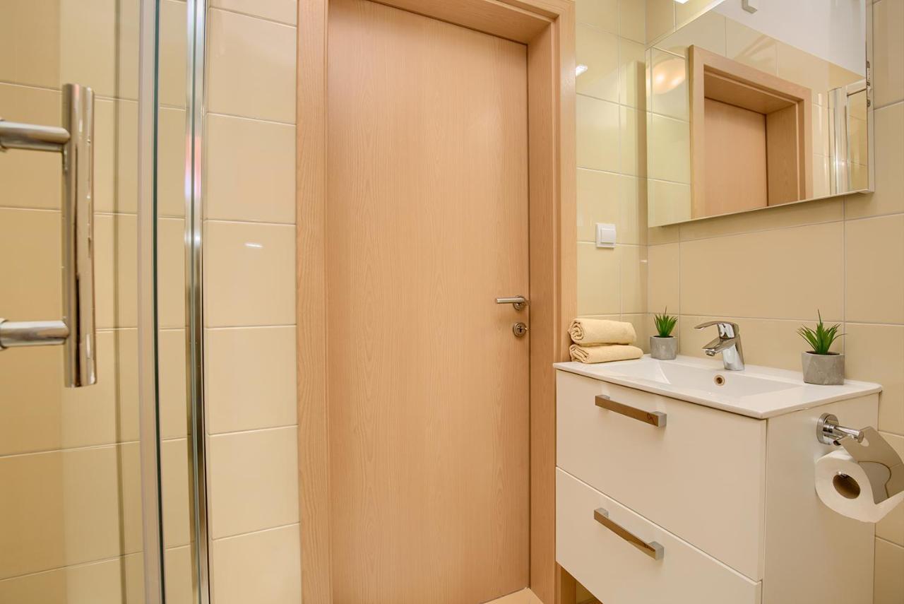 Apartments Orange Медулин Экстерьер фото
