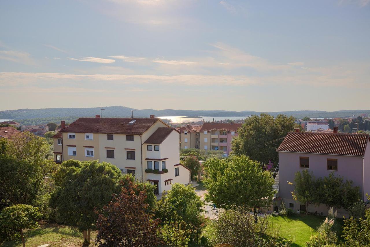 Apartments Orange Медулин Экстерьер фото