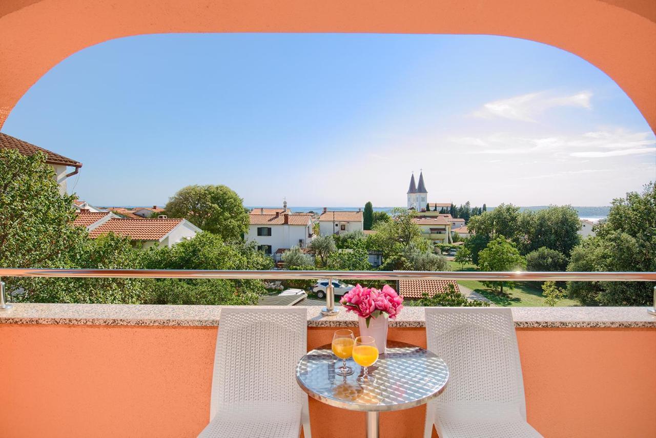 Apartments Orange Медулин Экстерьер фото