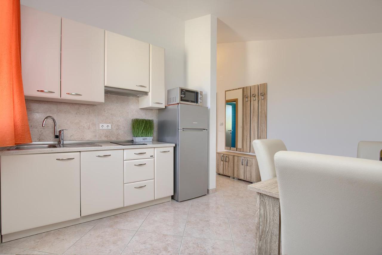 Apartments Orange Медулин Экстерьер фото