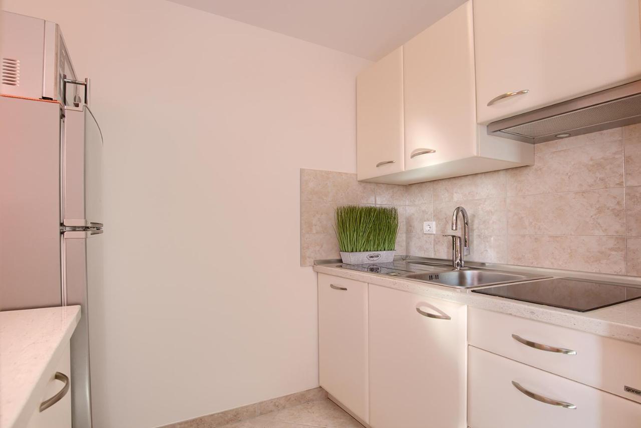 Apartments Orange Медулин Экстерьер фото