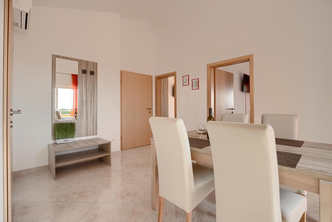 Apartments Orange Медулин Экстерьер фото